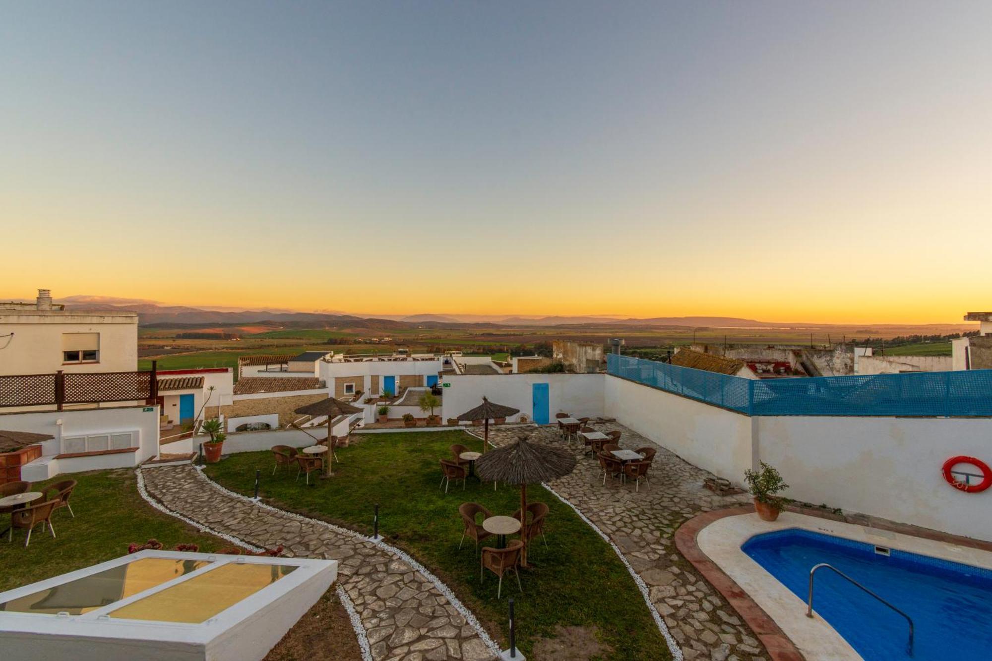 Utopia Hotel 4*