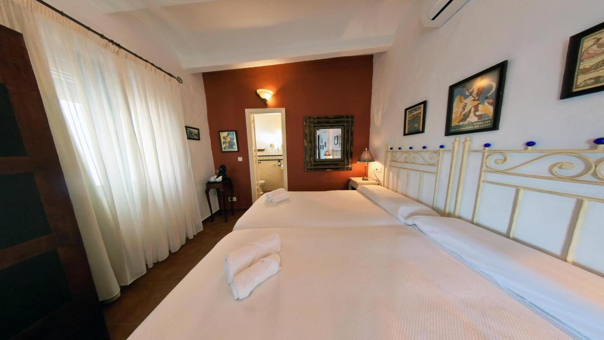Utopia Hotel 4*